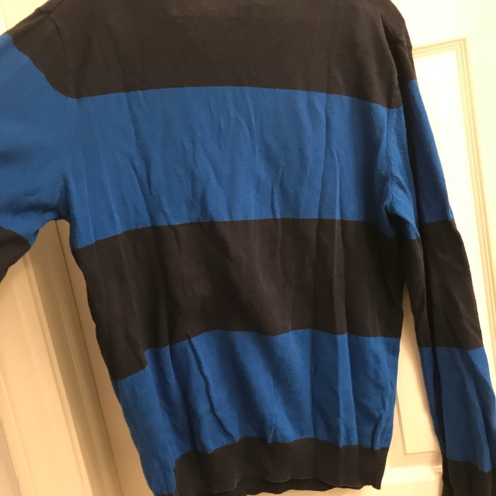 Sweater - Picture 2 of 3